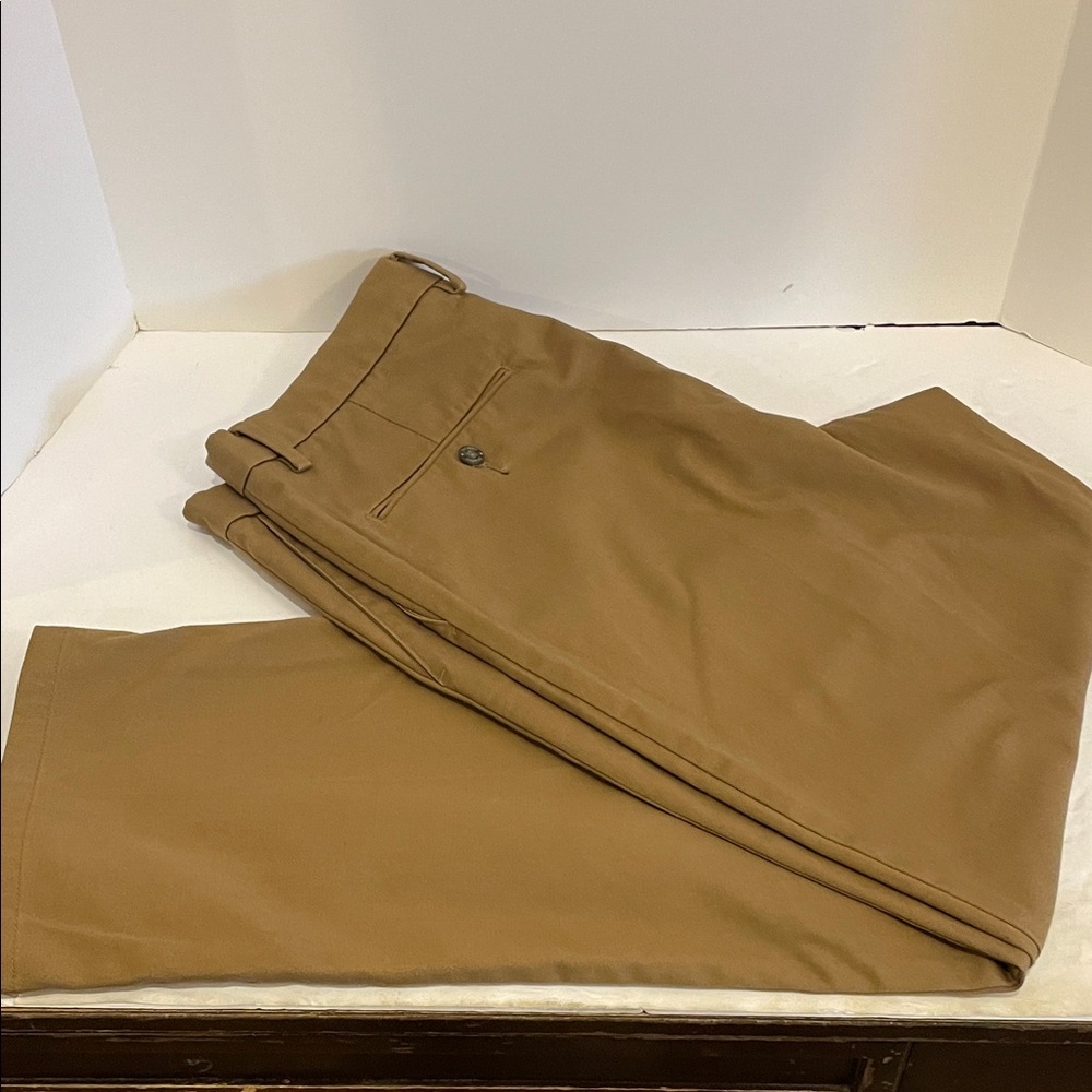 Dockers Men's Tan Pants
